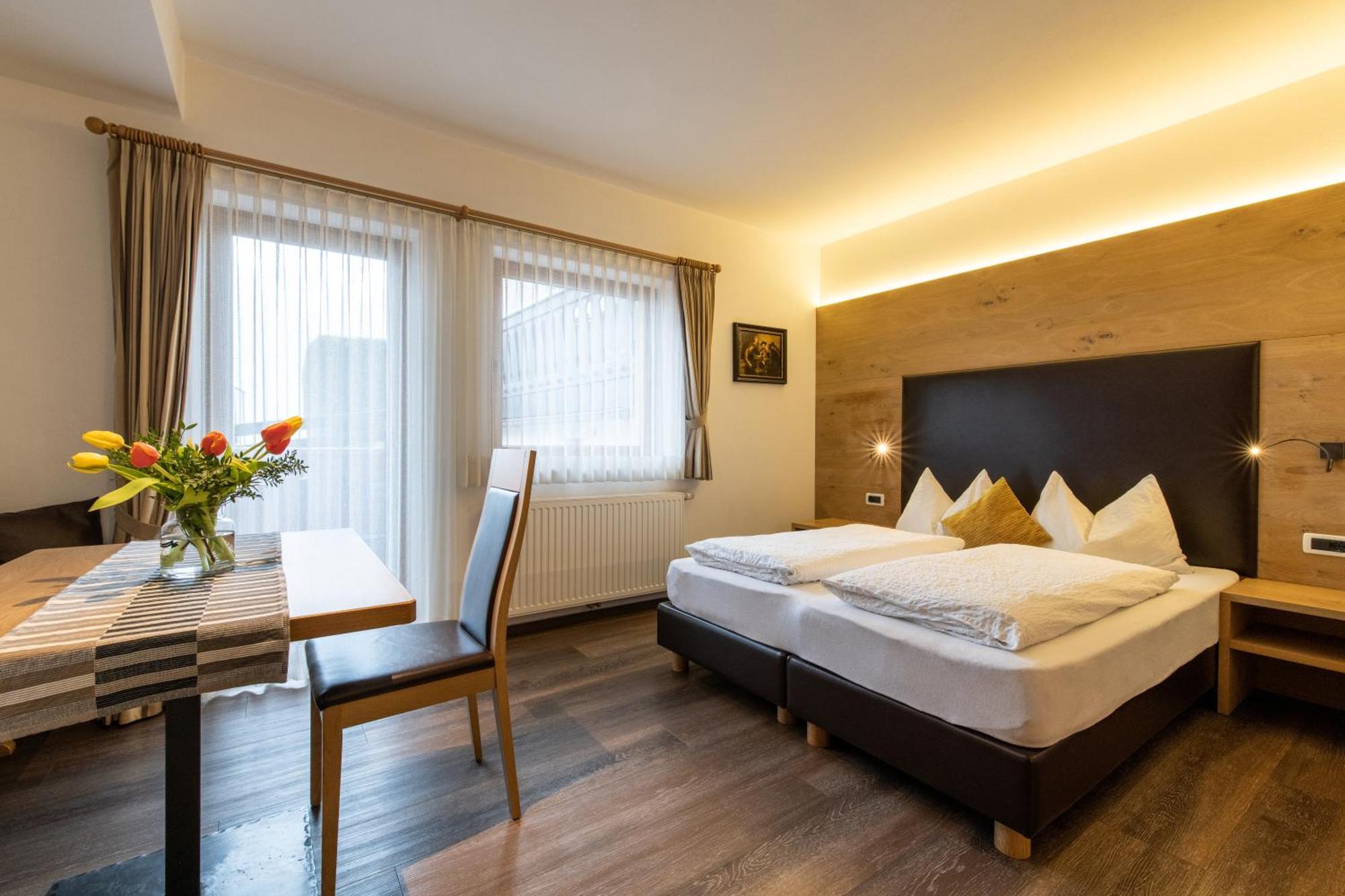 Garni Kostner Hotel Ortisei Bagian luar foto