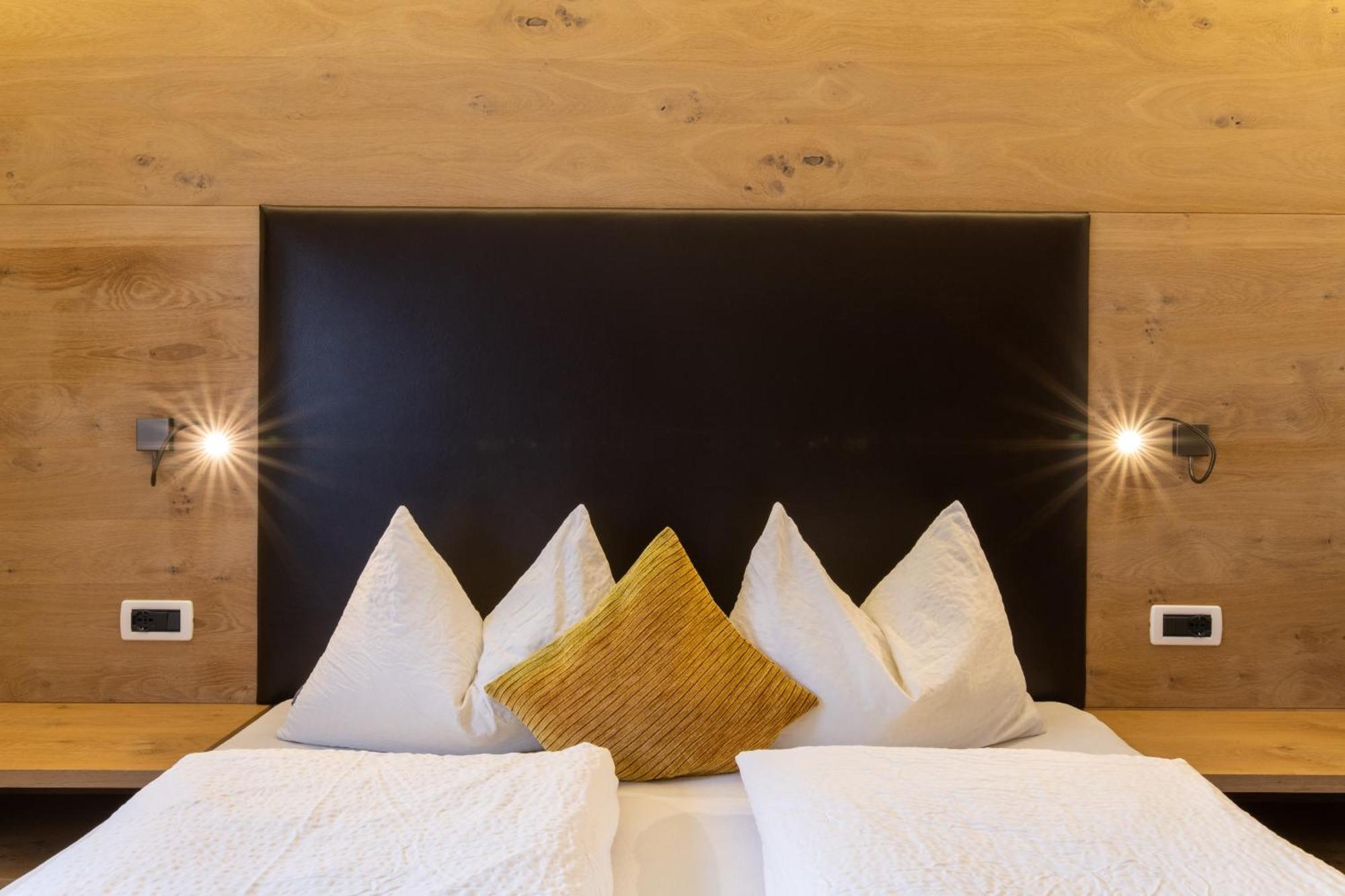 Garni Kostner Hotel Ortisei Bagian luar foto