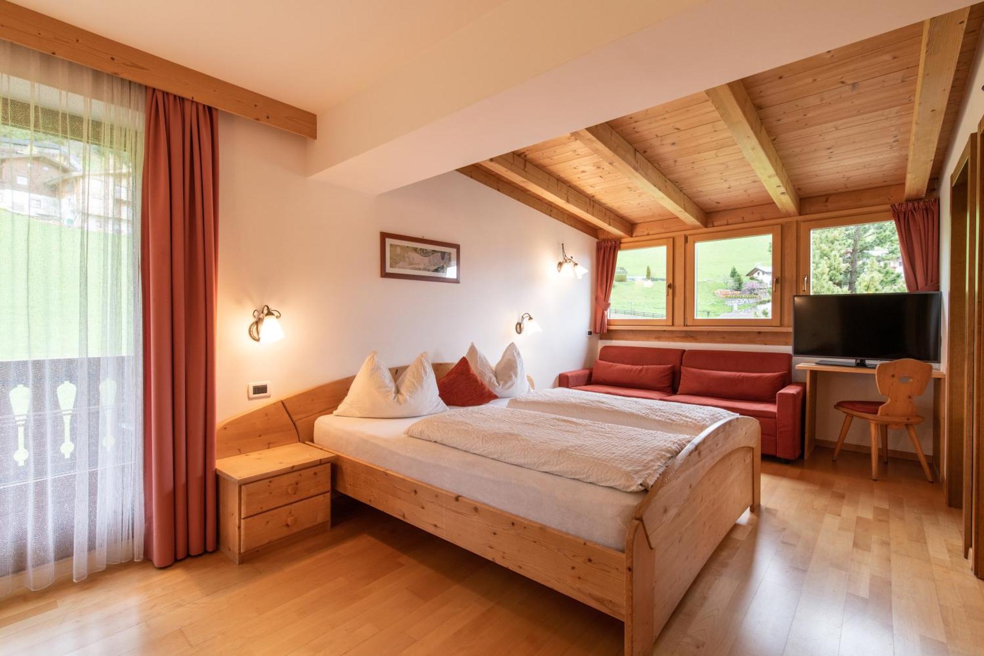 Garni Kostner Hotel Ortisei Bagian luar foto